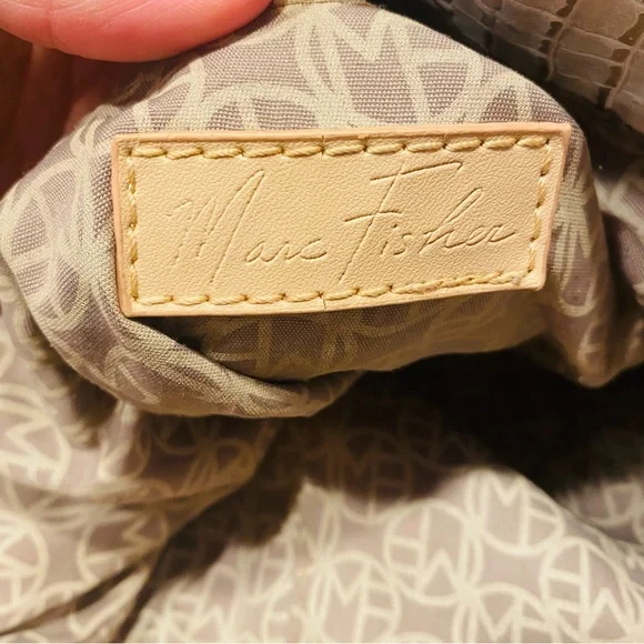 ⭐️ Marc Fisher East West Large Business Tote Shoulder Bag White Gold Moc Croc - Picture 6 of 7